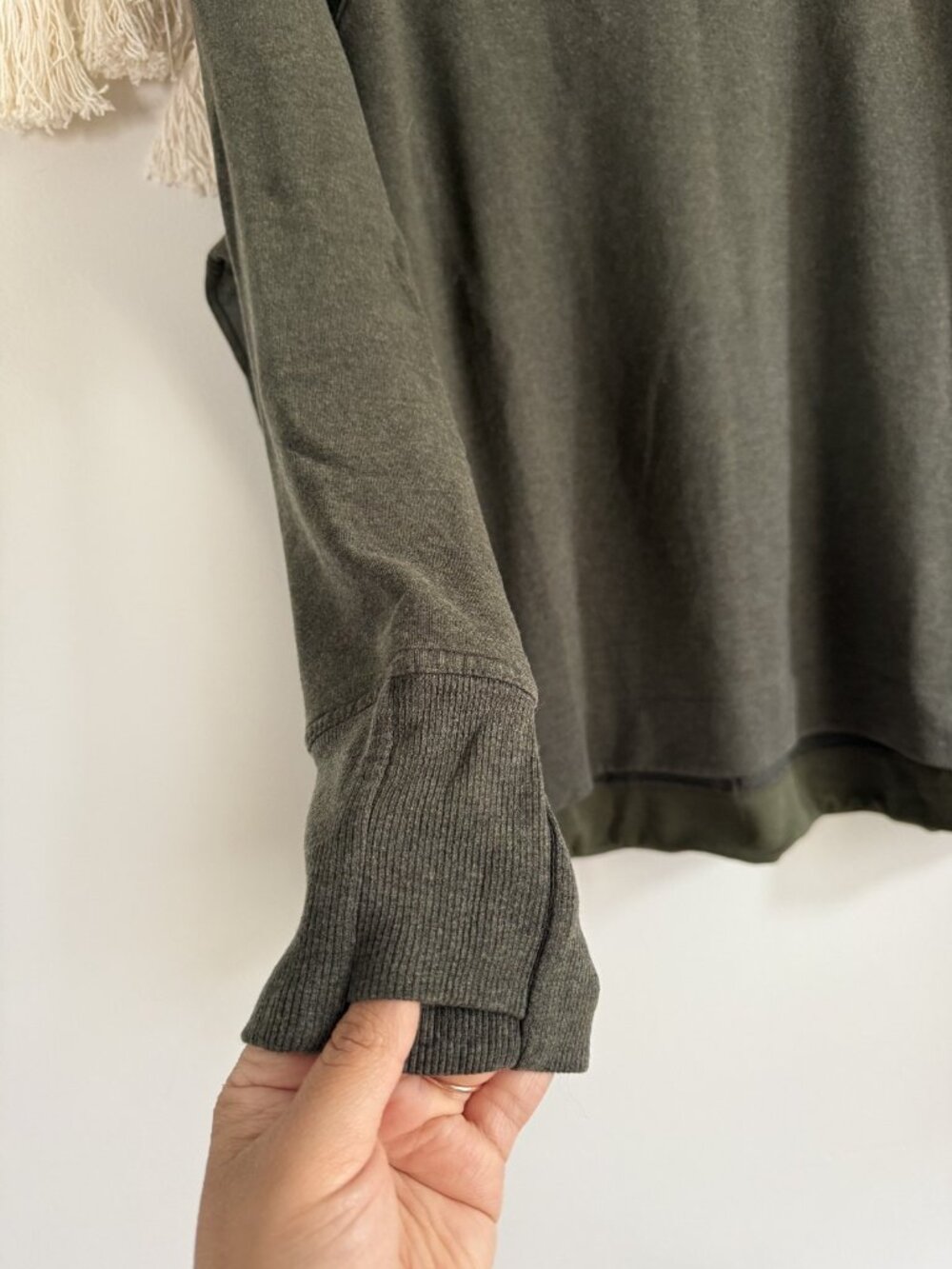 Athleta Coaster Luxe Recover Sweatshirt Fleece Long Sleeve Elm Green Lounge XL - Picture 4 of 10